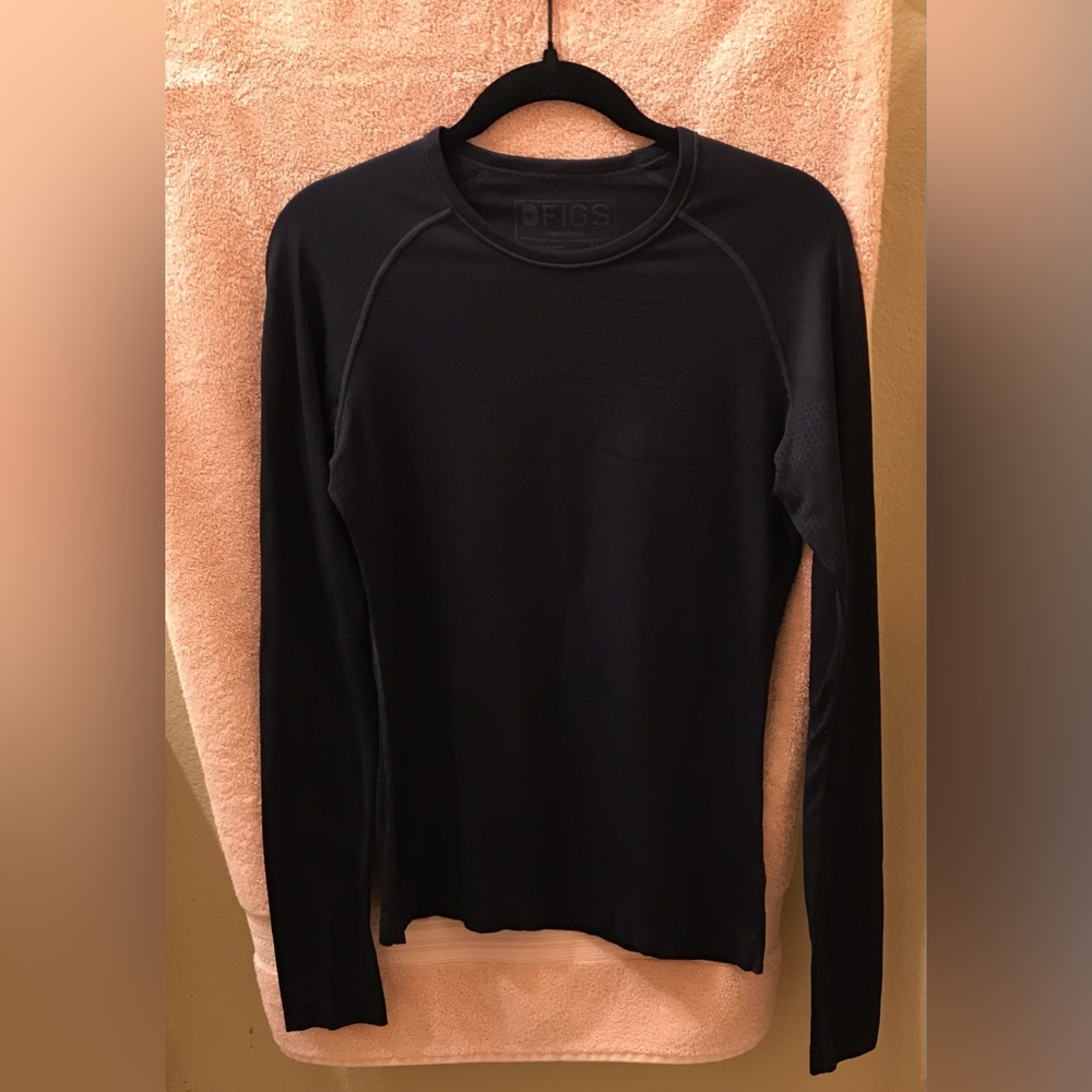 Figs Salta Performance Underscrub Long Sleeve Black size Medium